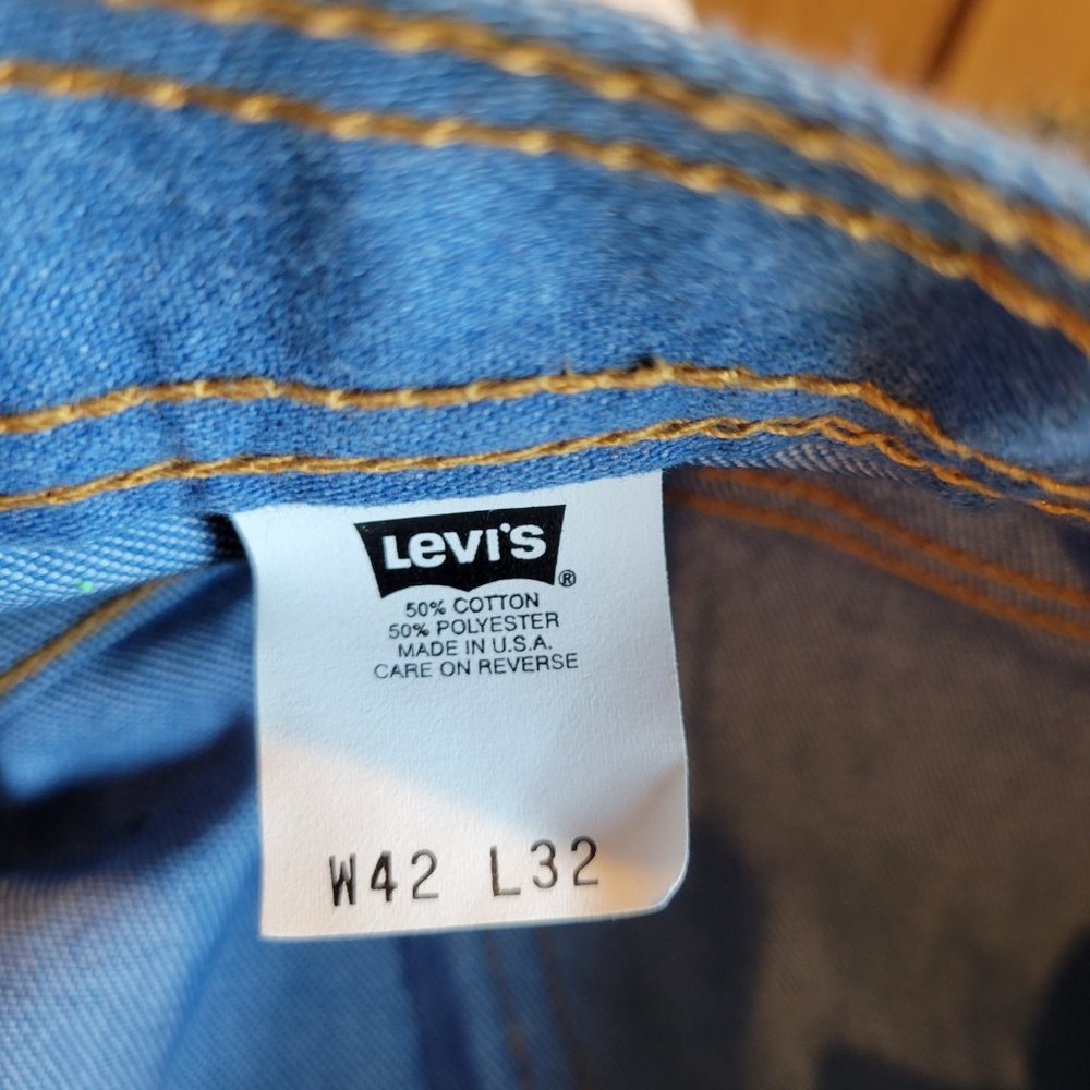 Levi Strauss & Co. Lightweight Jeans - Picture 4 of 4